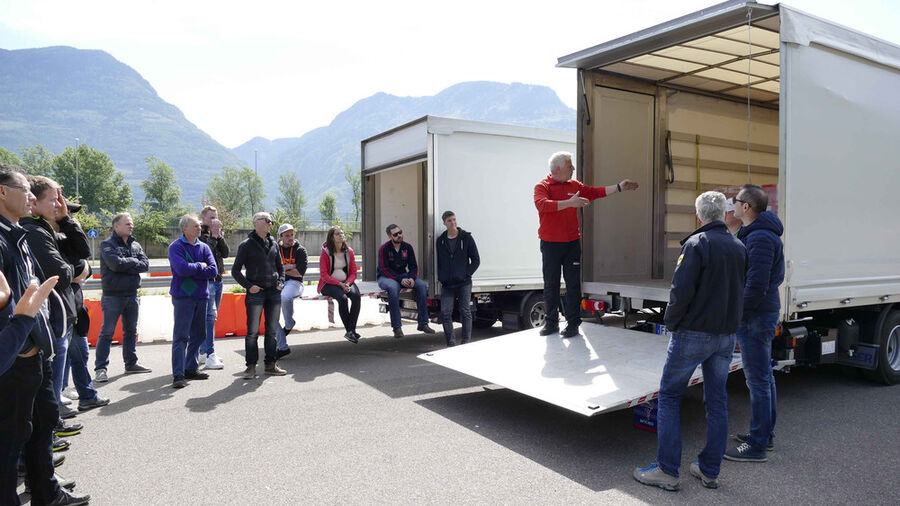 Training zur Ladungssicherung