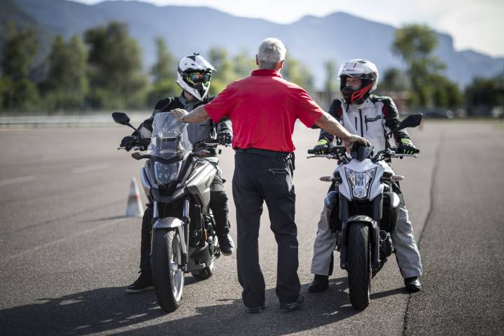 Corso di guida Moto-Warm-Up